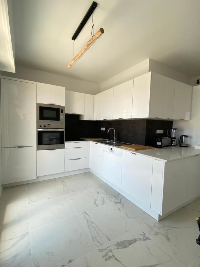 T3 Climatise Villa Juana Avec Parking Et Proche Plage อองทีบส์ ภายนอก รูปภาพ